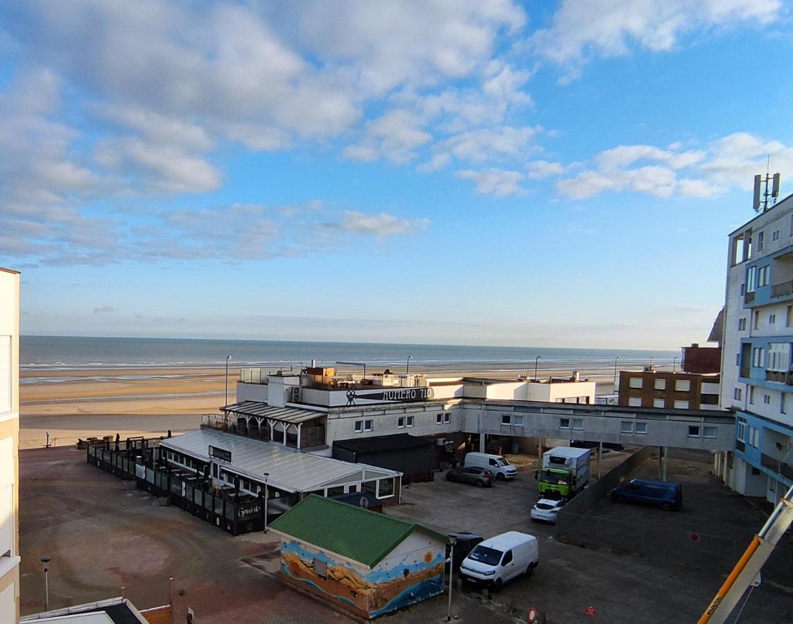 Apt 6 Pers. Duplex Vue Mer Avec Charme De L'Ancien Bray-Dunes Exterior foto